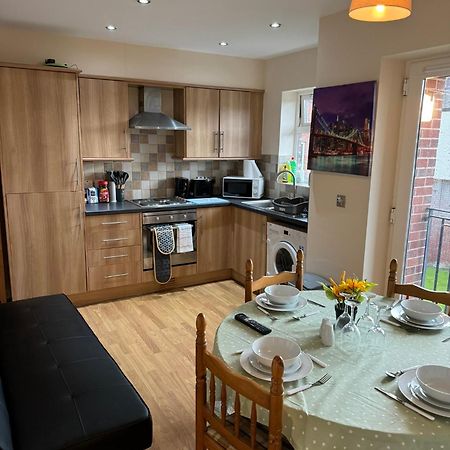 Modern, Quiet, Sleeps 9, Etihad, Coop Live, Mánchester Exterior foto